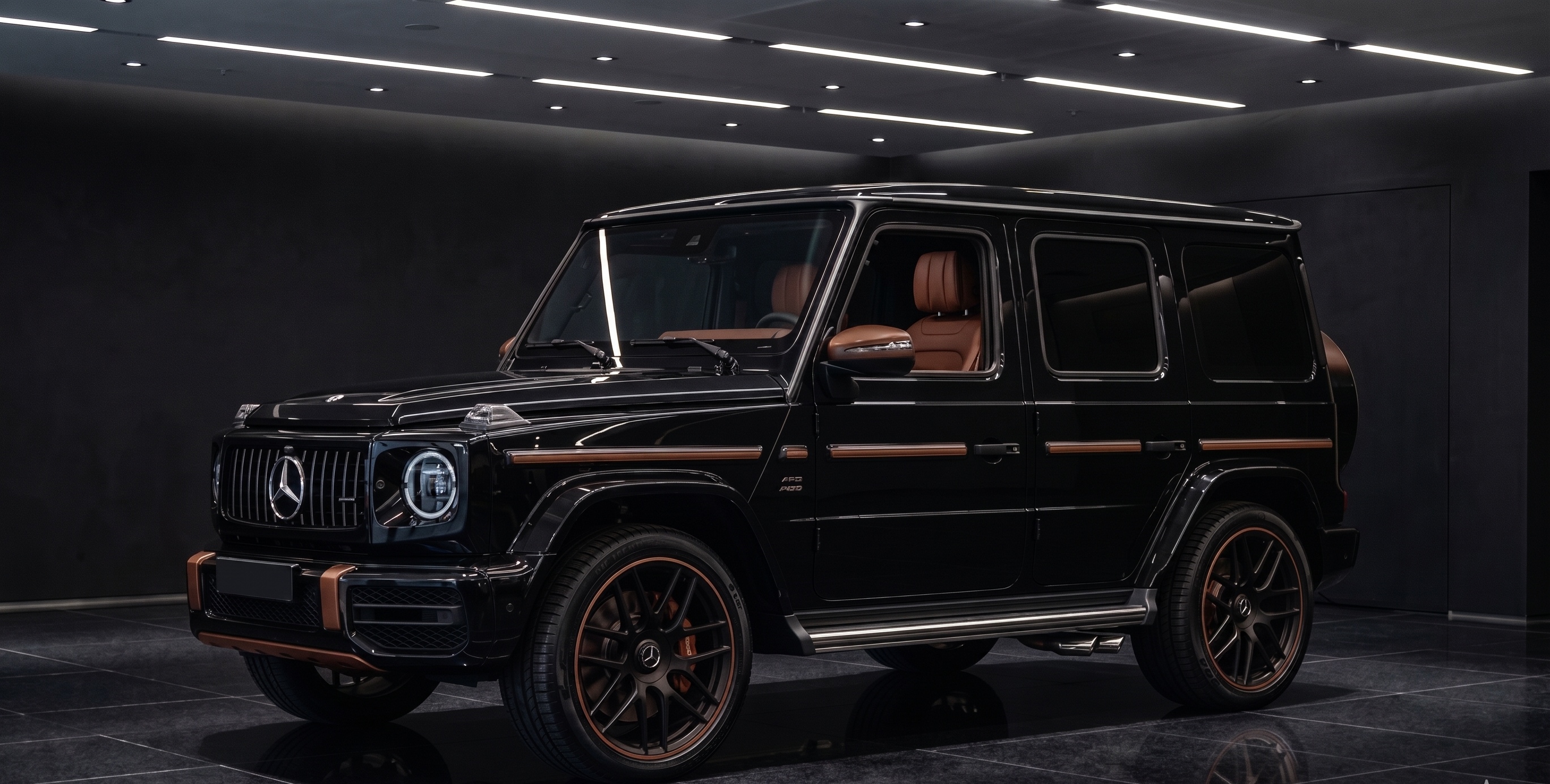 Ertex VIP Mercedes G-Class ön ve yan görünümü