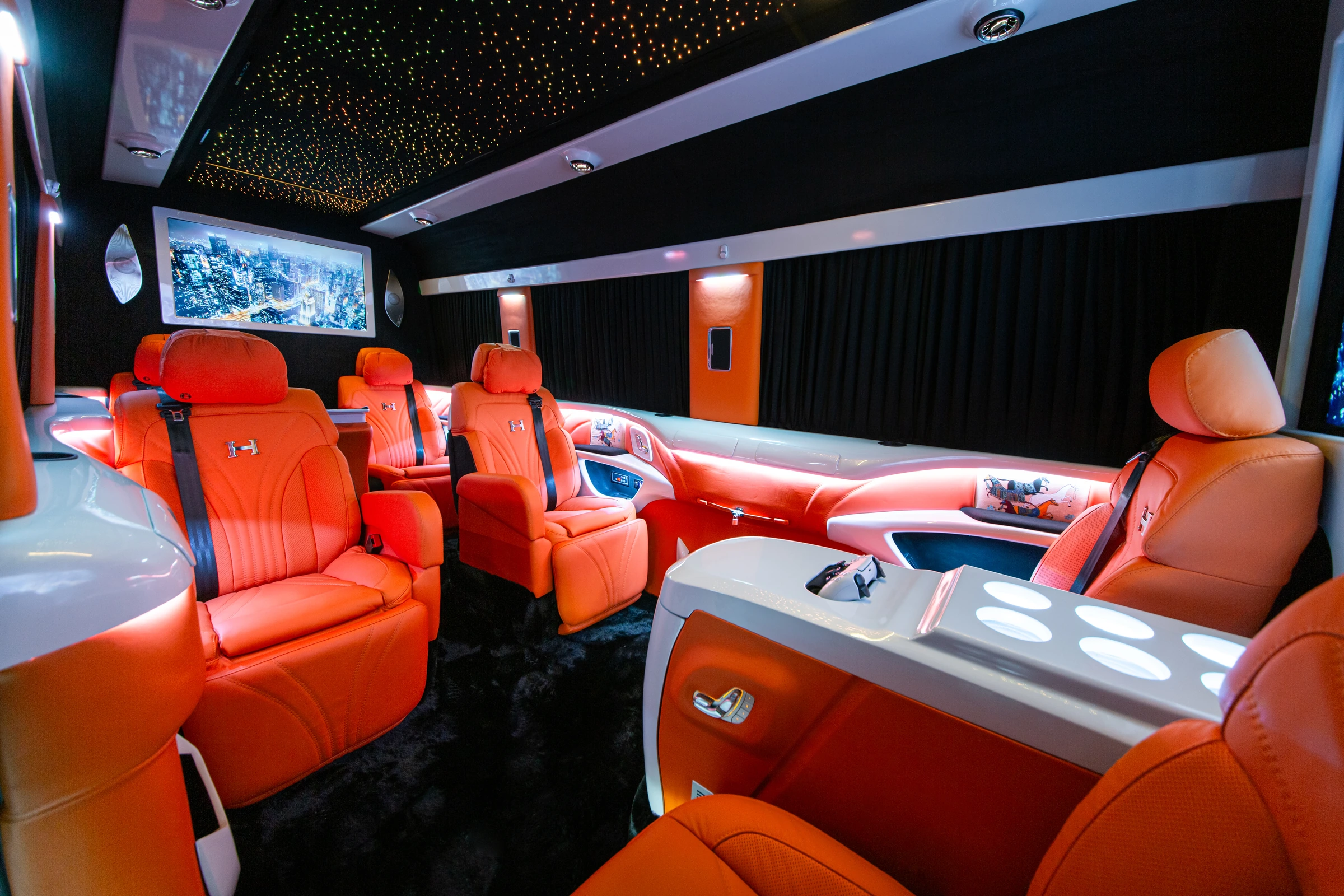 Ertex üretimi Hermes detaylı Mercedes Sprinter VIP kabini