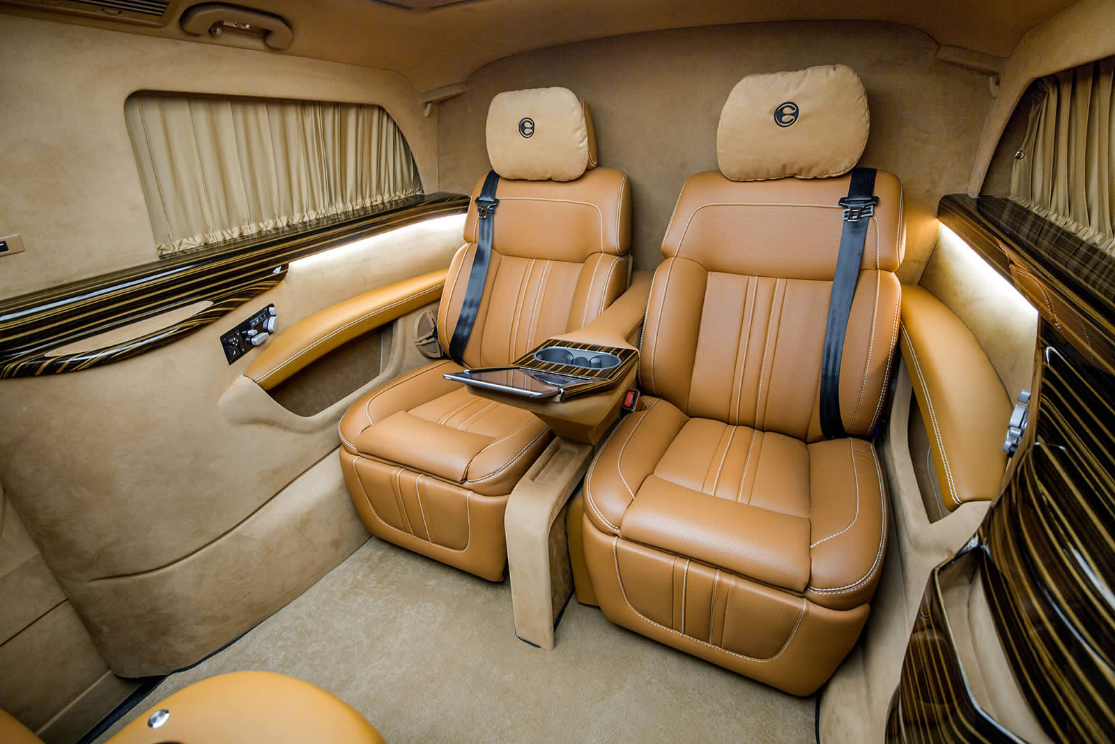 Mercedes Benz v class Carat